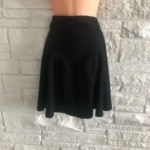 Motherhood brand Skirt